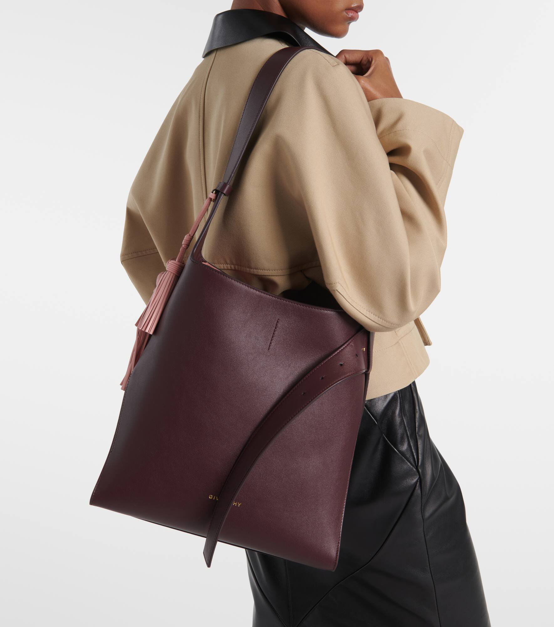 Belted Medium leather hobo bag - 2