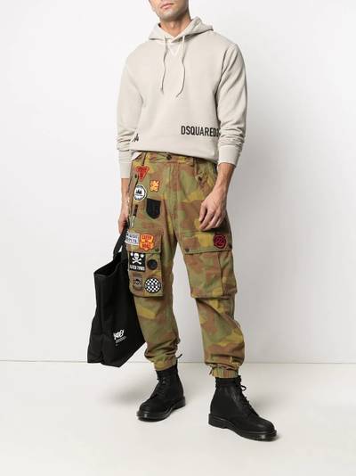 DSQUARED2 cropped logo-print hoodie outlook