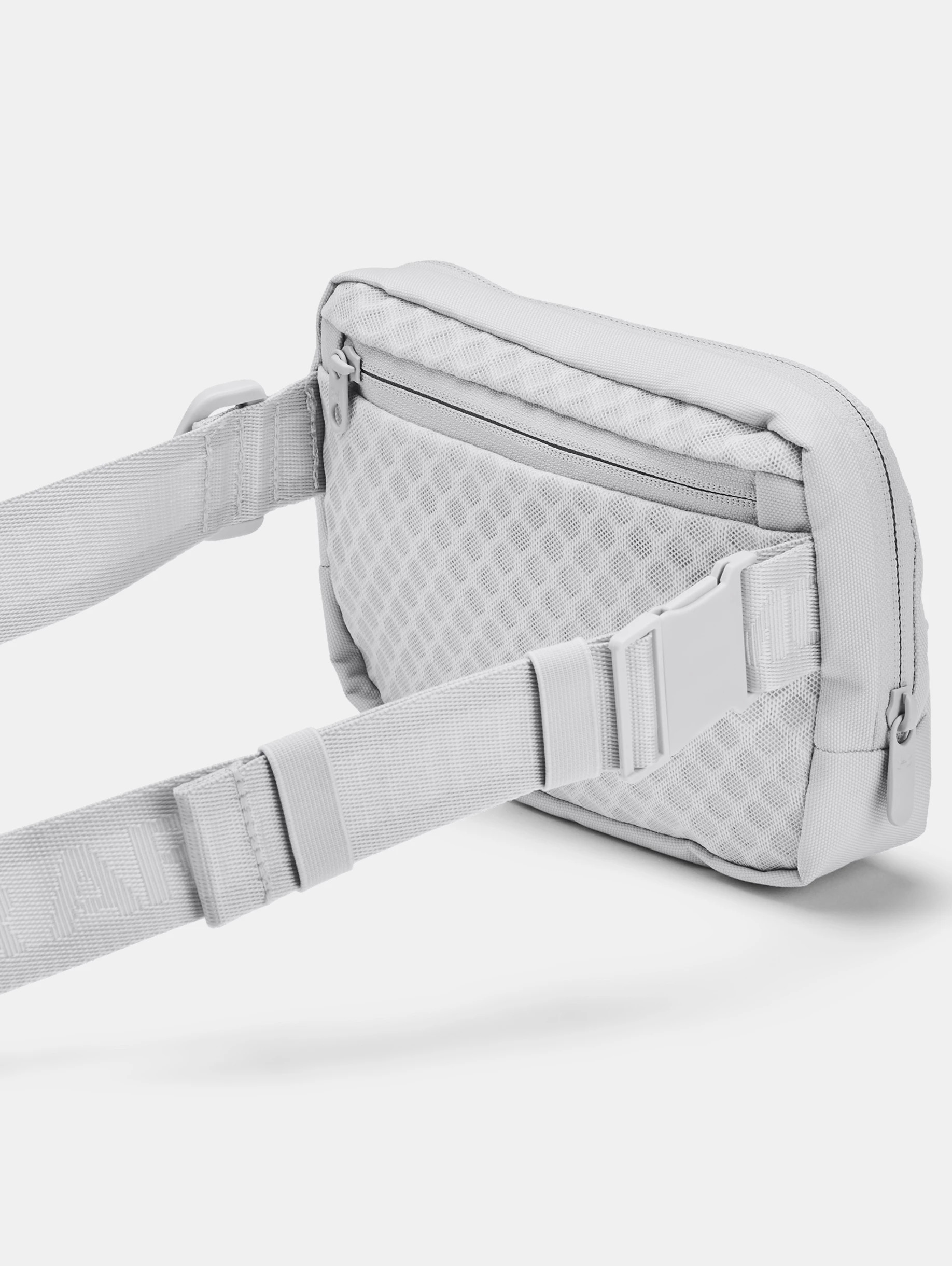 UA Essential - 2