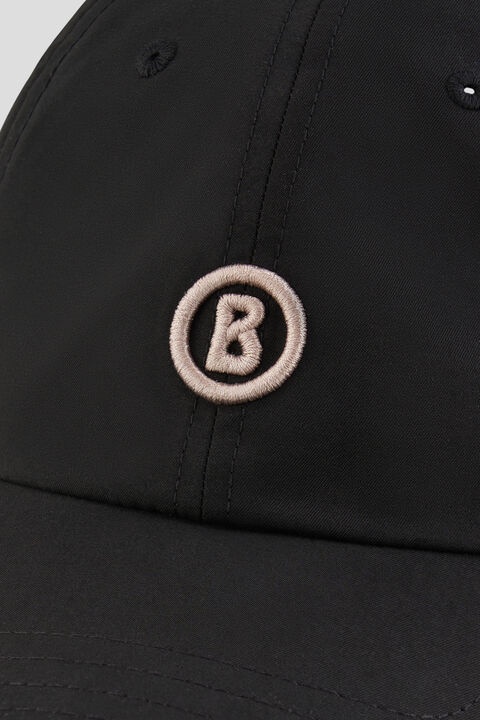 Berno Cap in Black - 3