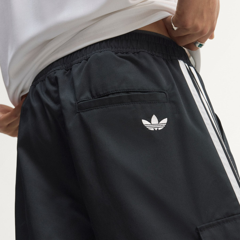 ADICOLOR COTTON TWILL CARGO SHORTS 6