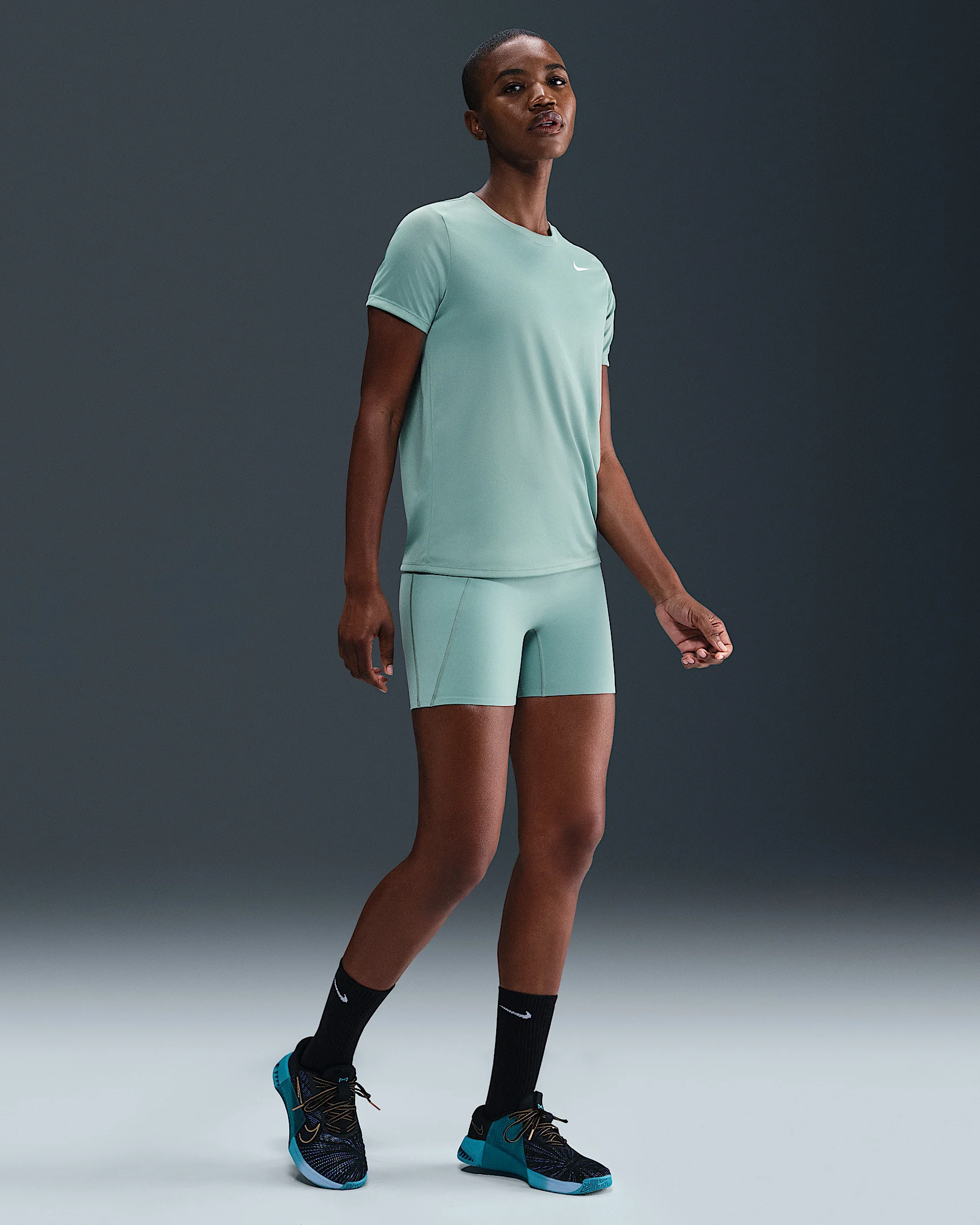 Nike Universa Women's Medium-Support High-Waisted 5" Biker Shorts with Pockets - 1