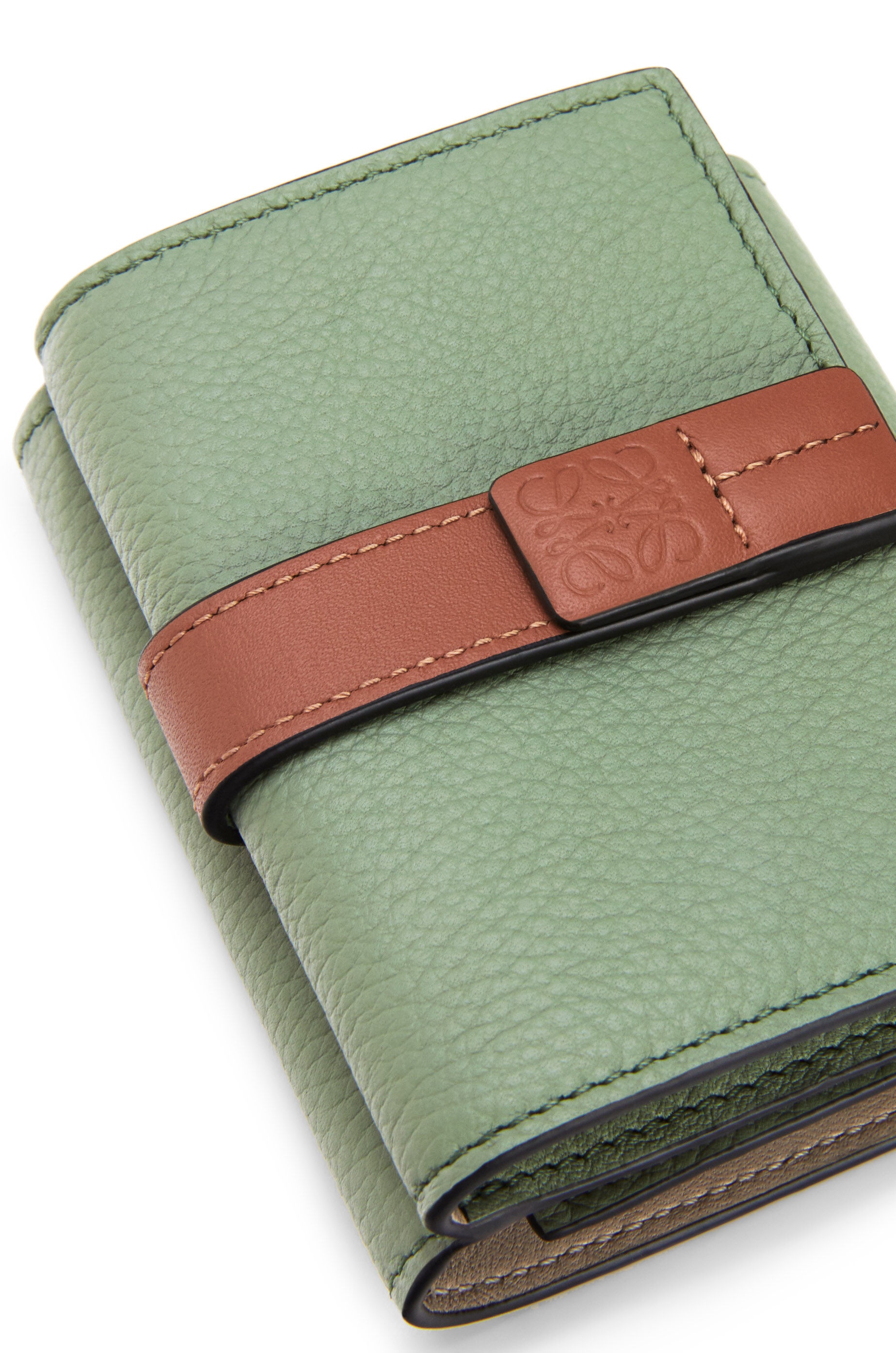 Trifold wallet in soft grained calfskin - 6