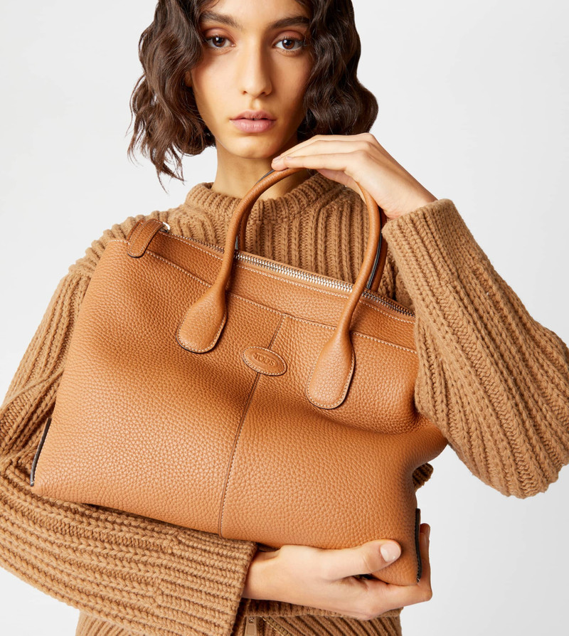 Tod's TOD'S DI BAG IN LEATHER MEDIUM - BROWN outlook