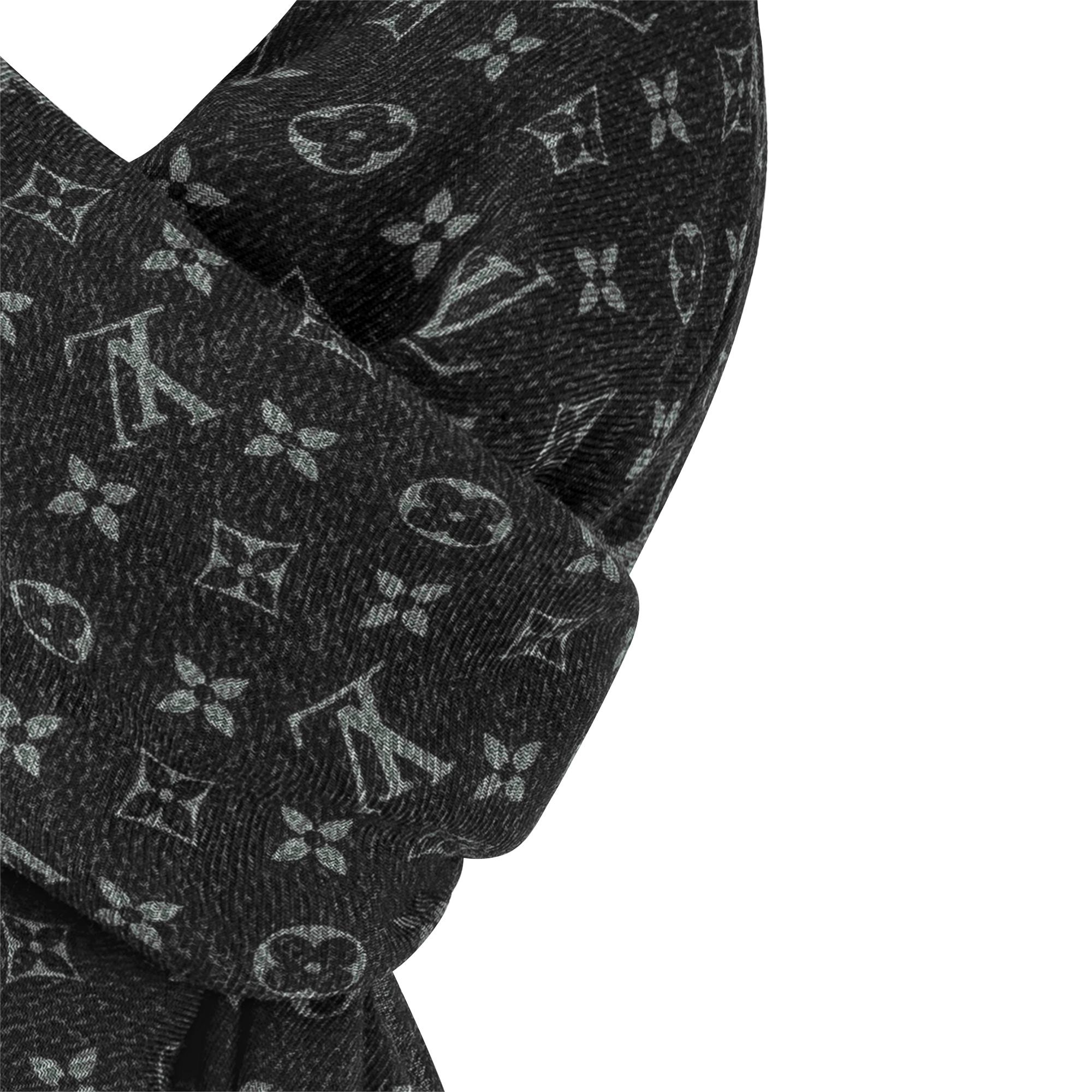 LV Essential Stole - 3
