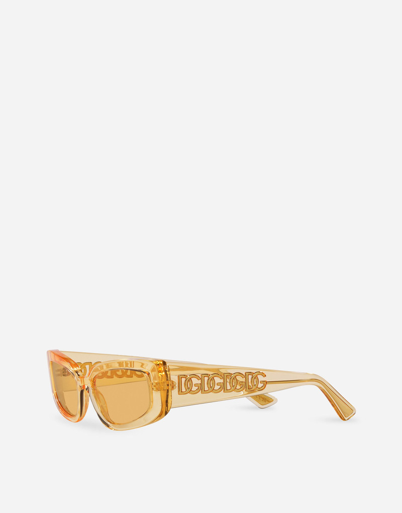Dolce & Gabbana DG Essentials sunglasses outlook