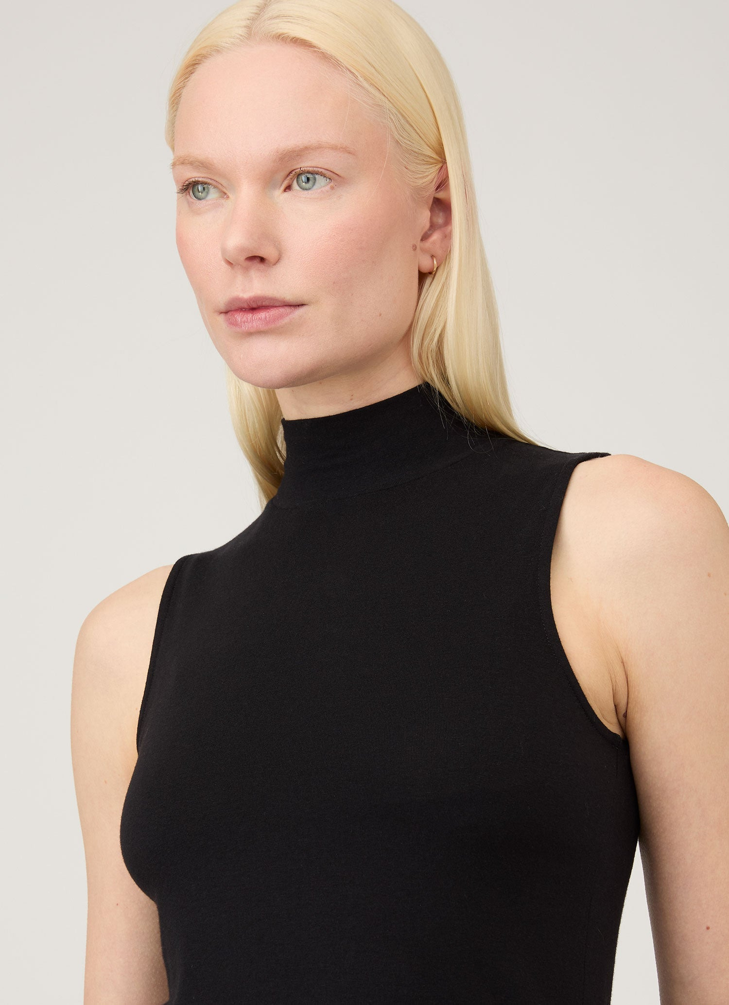 Sleeveless High Neck Top - 4