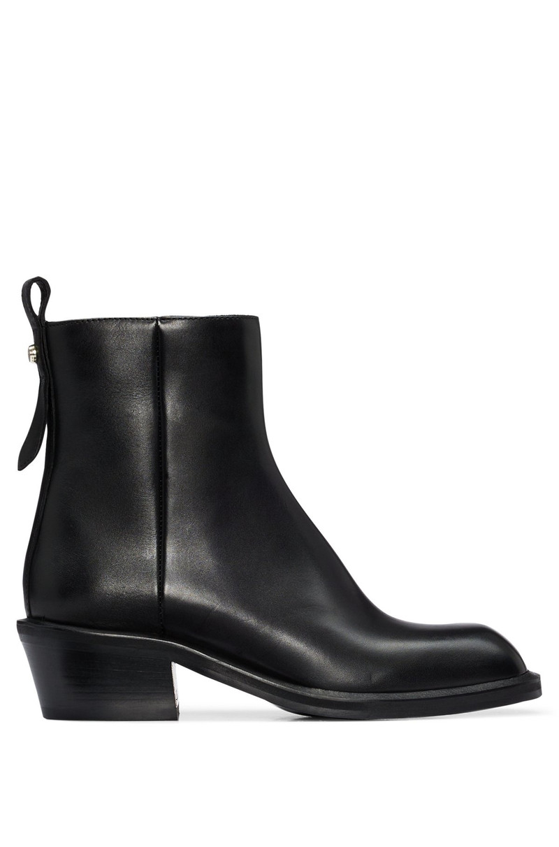 ITALIAN-MADE ANKLE BOOTS IN LEATHER WITH SQUARED TOE 1