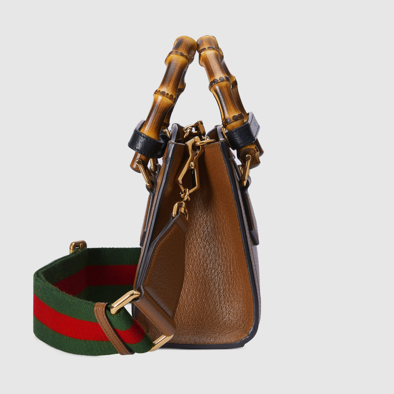 Gucci Diana 미니 토트 백 8