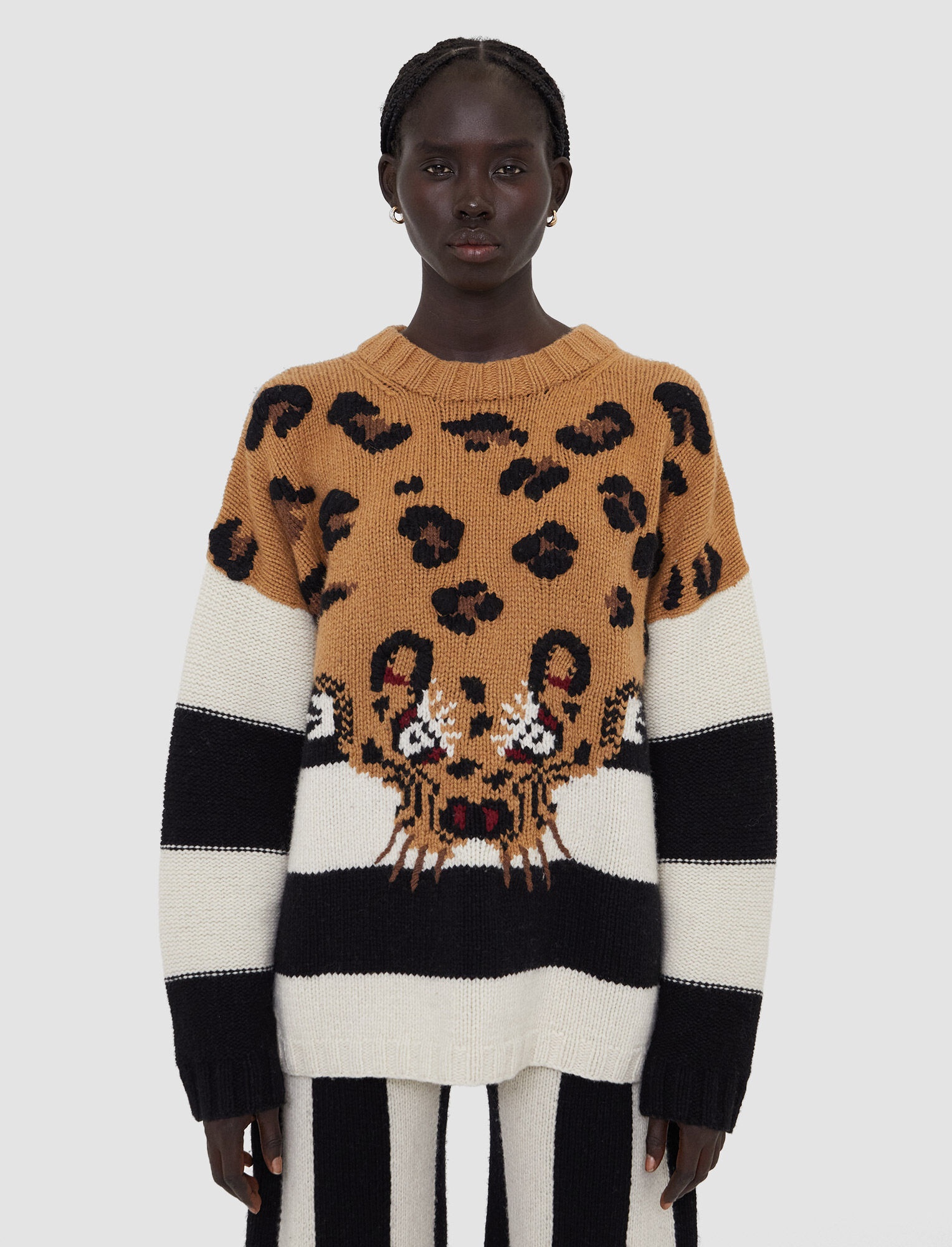 Leopard Knit Round Neck Jumper - 3