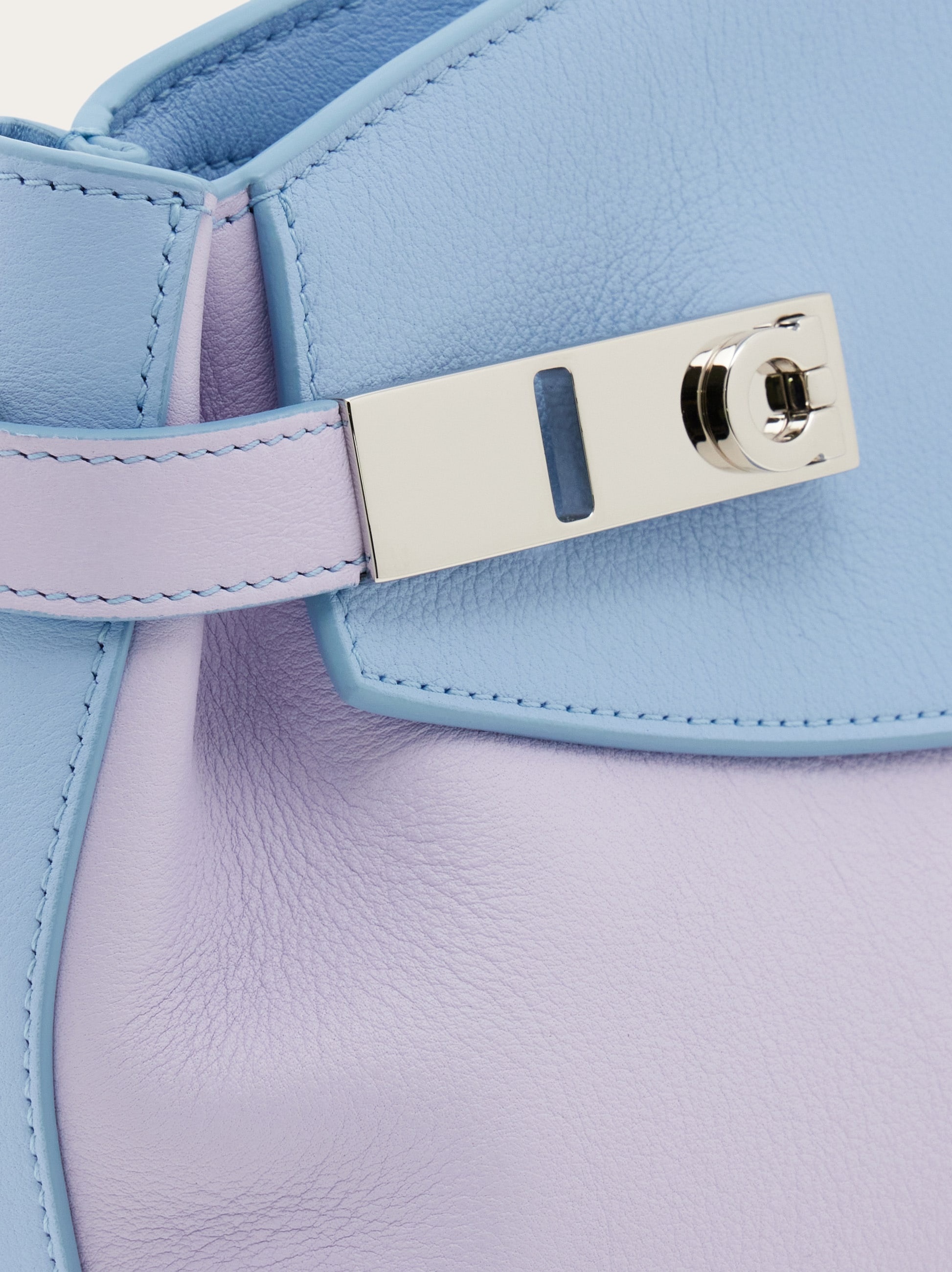 Hug bicolor crossbody bag - 8