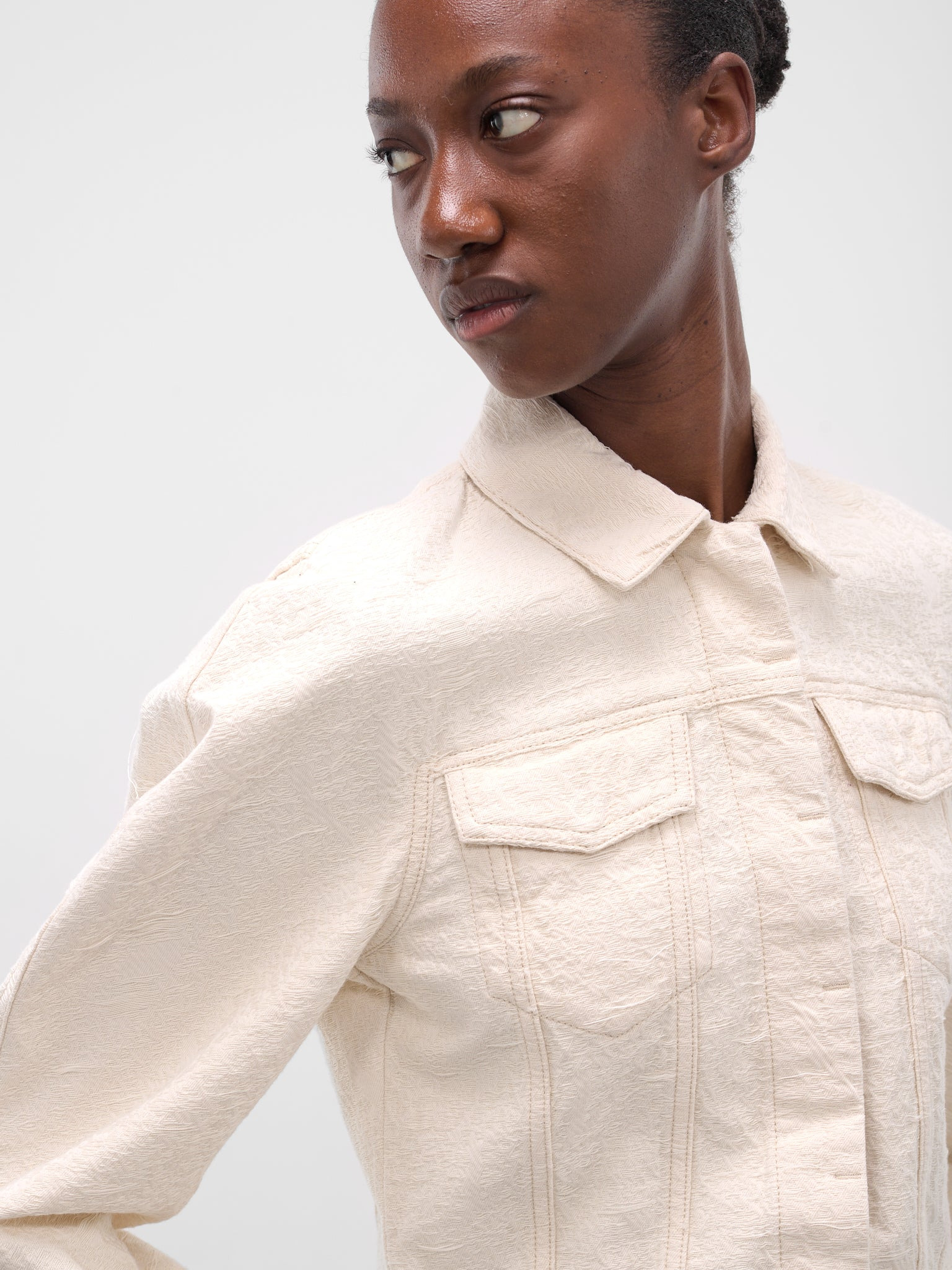 White Ovalo Cropped Denim Jacket - 5