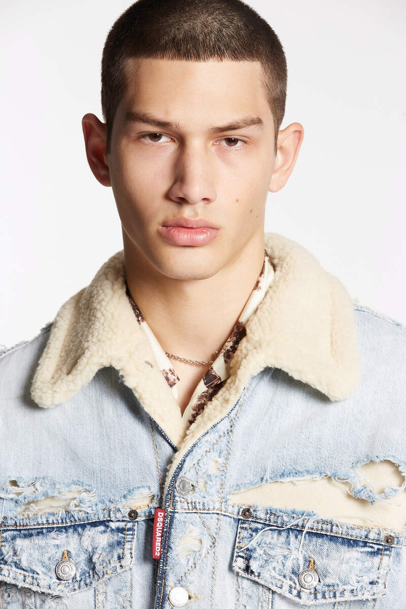 LIGHT DESTROYED WASH JEAN JACKET 3