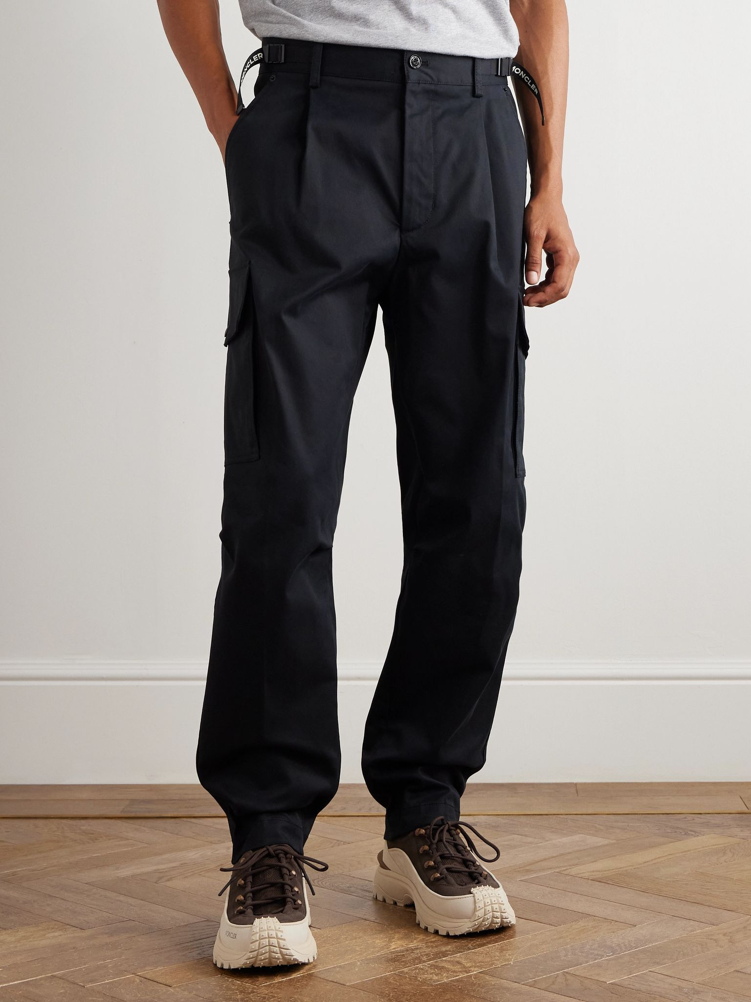 Straight-Leg Pleated Stretch-Cotton Gabardine Cargo Trousers Black - 3