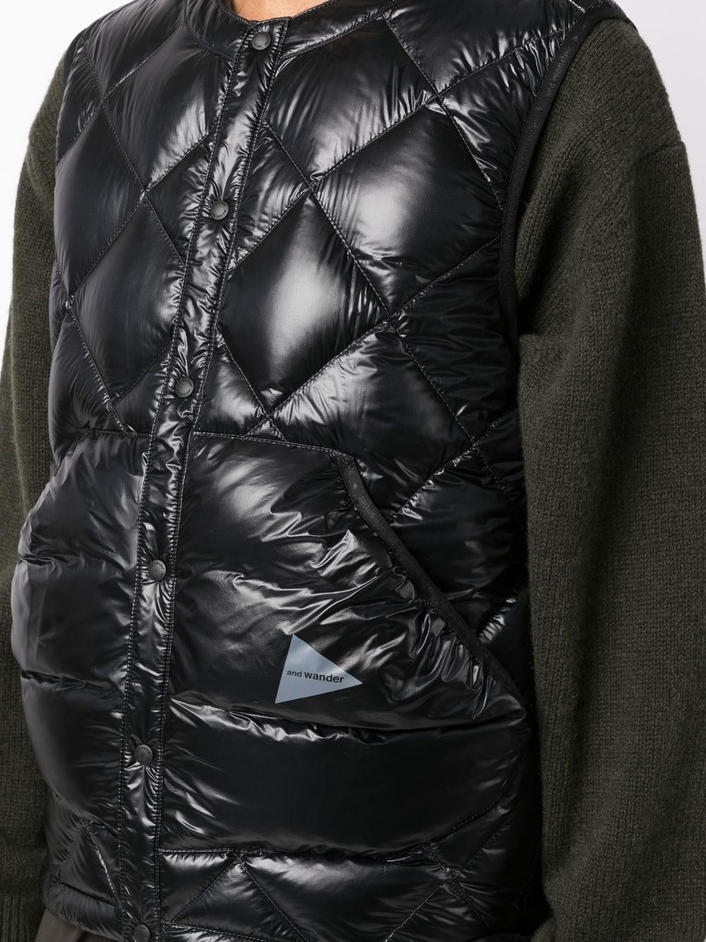 diamond-quilted padded gilet - 9