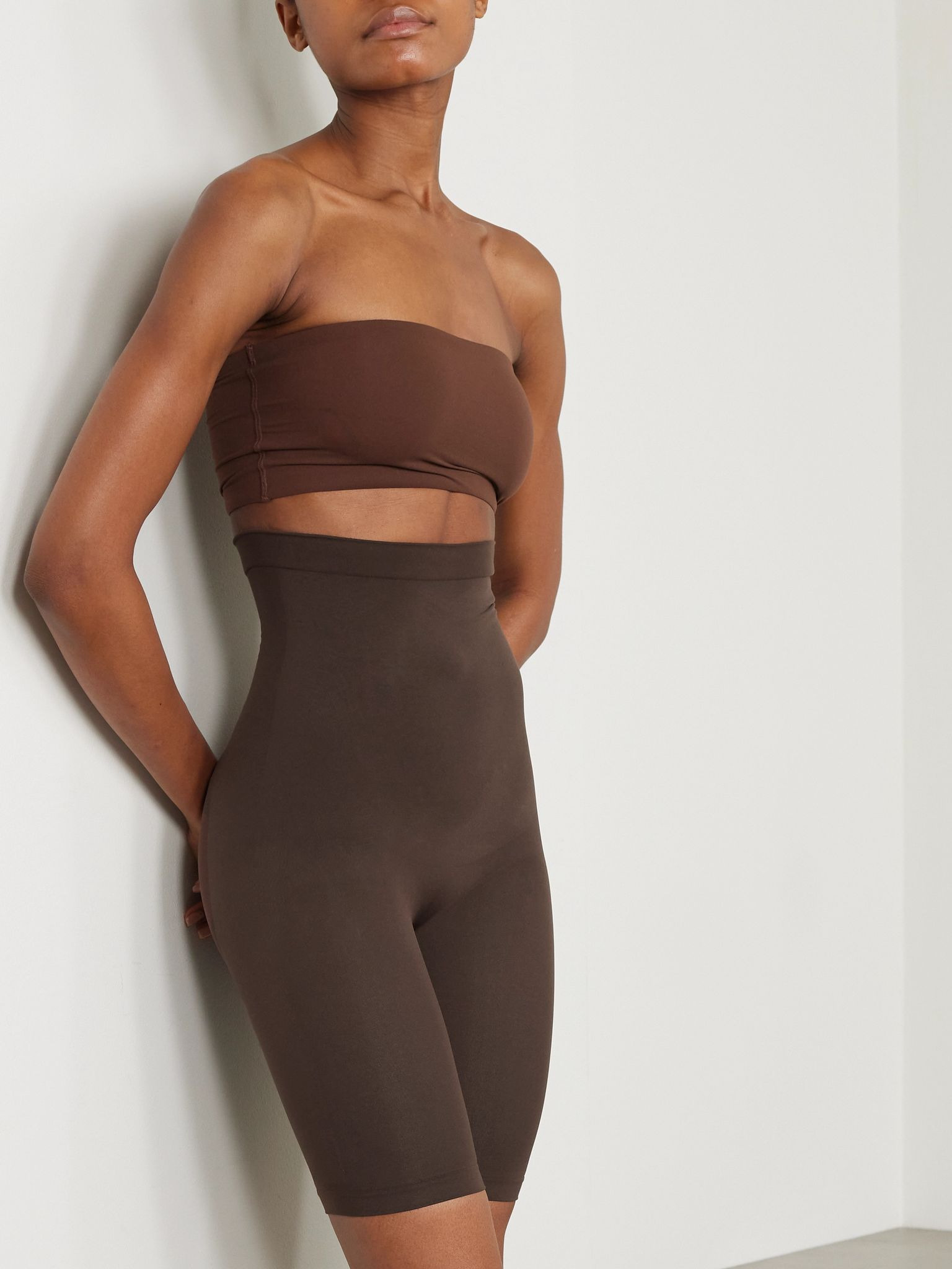 Seamless High-Waisted Above The Knee Short - Cocoa Brown - 2