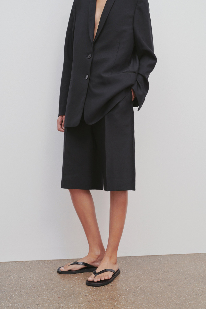 Flash Short in Wool and Silk 4