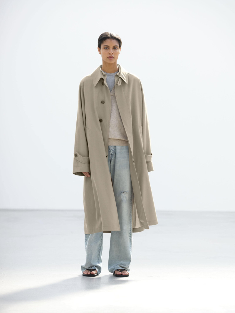 LIGHT WOOL MAX GABARDINE COAT 4