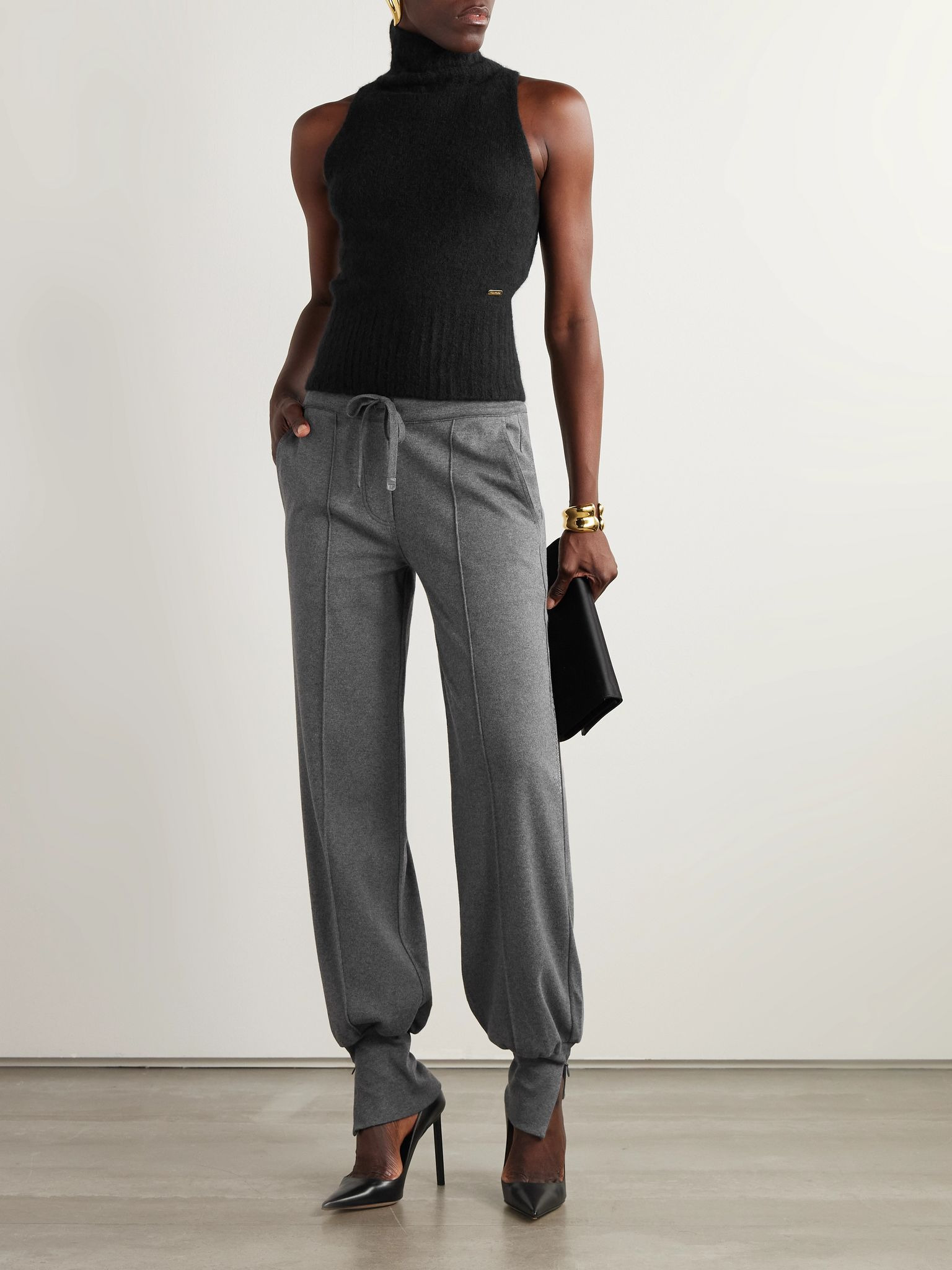 Cashmere and silk-blend turtleneck top Black - 2
