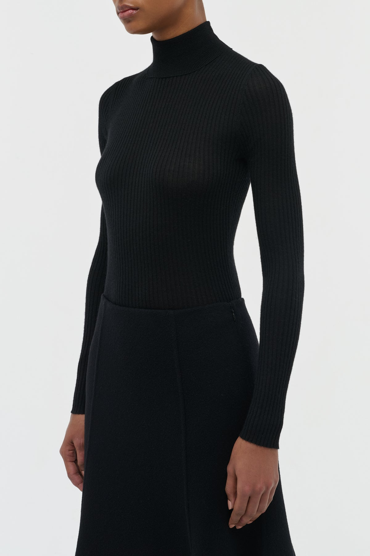 Peppe Turtleneck in Black Silk Cashmere - 3