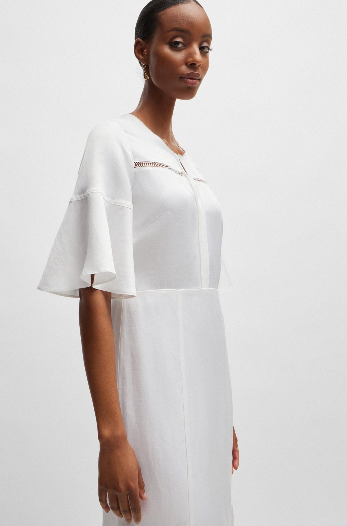 SHORT-SLEEVED DRESS WITH LADDER-LACE TRIMS - 5