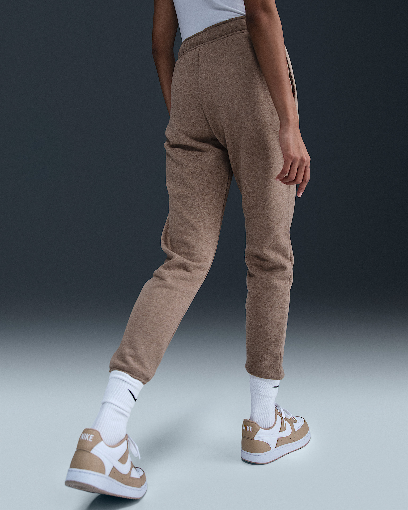 Nike Sportswear Club Fleece Women's Mid-Rise Joggers - 3