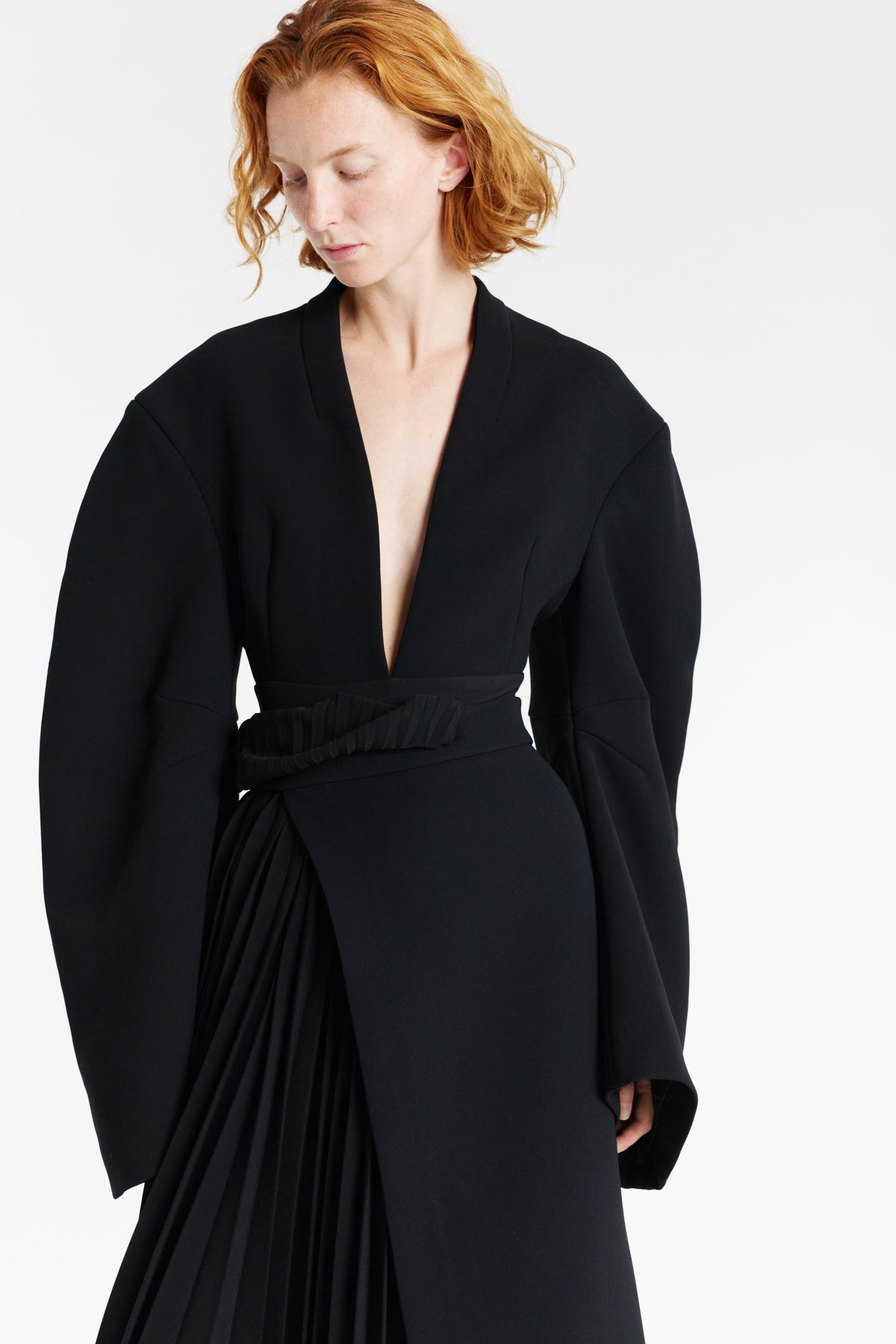 ROUNDED SLEEVE DEEP V-NECK BODYSUIT BLACK - 6