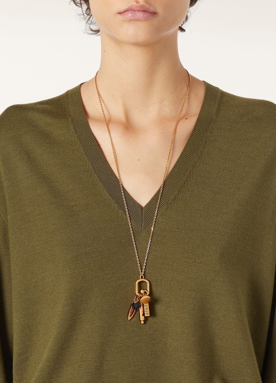 Royal Lightness V-Neck - 3