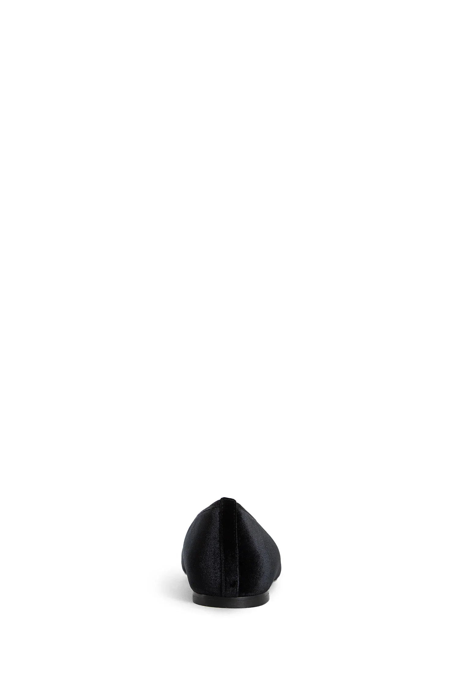 Minimalist-Velvet-Ballerinas - 3