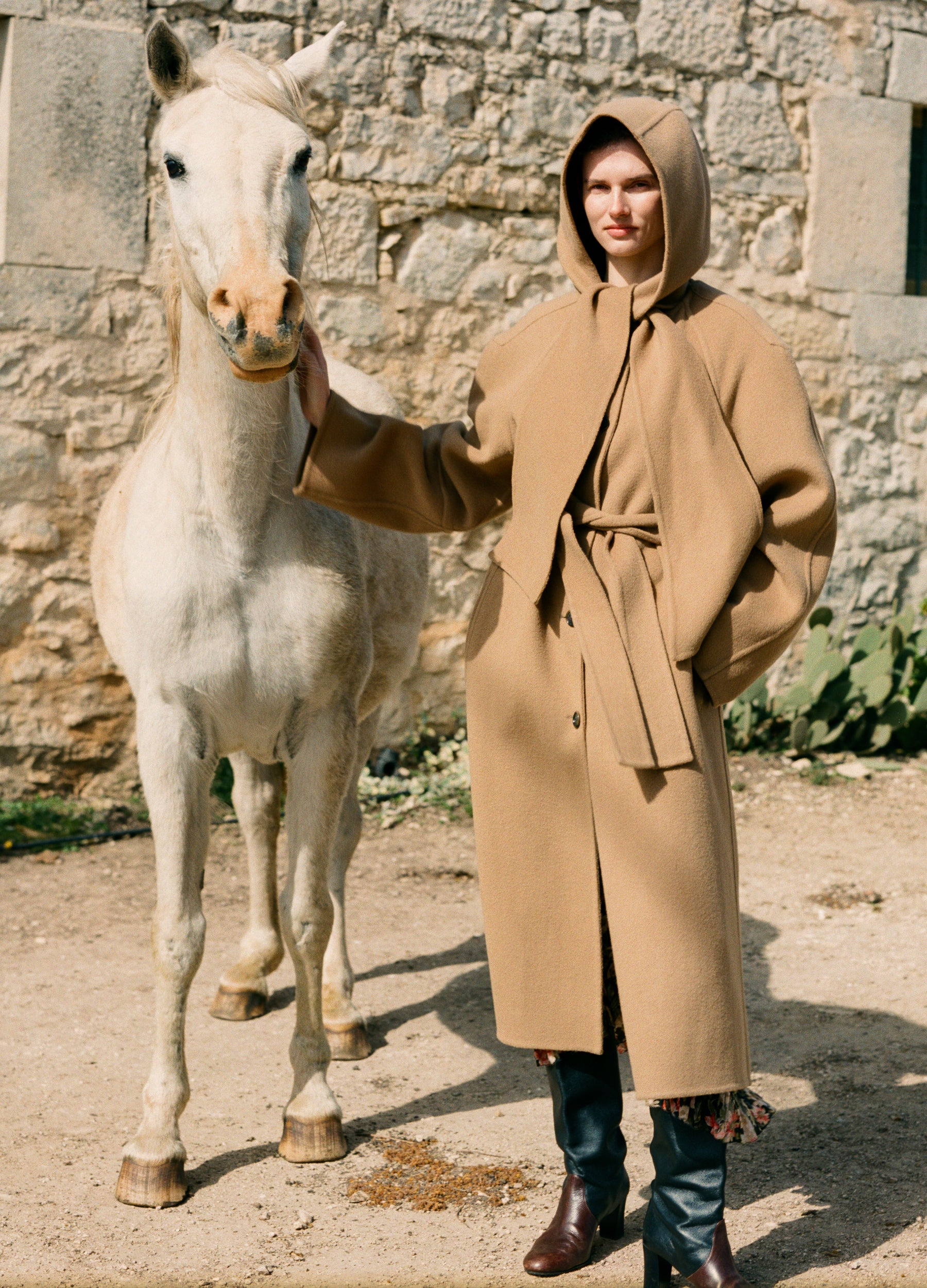 Astra Coat - 4