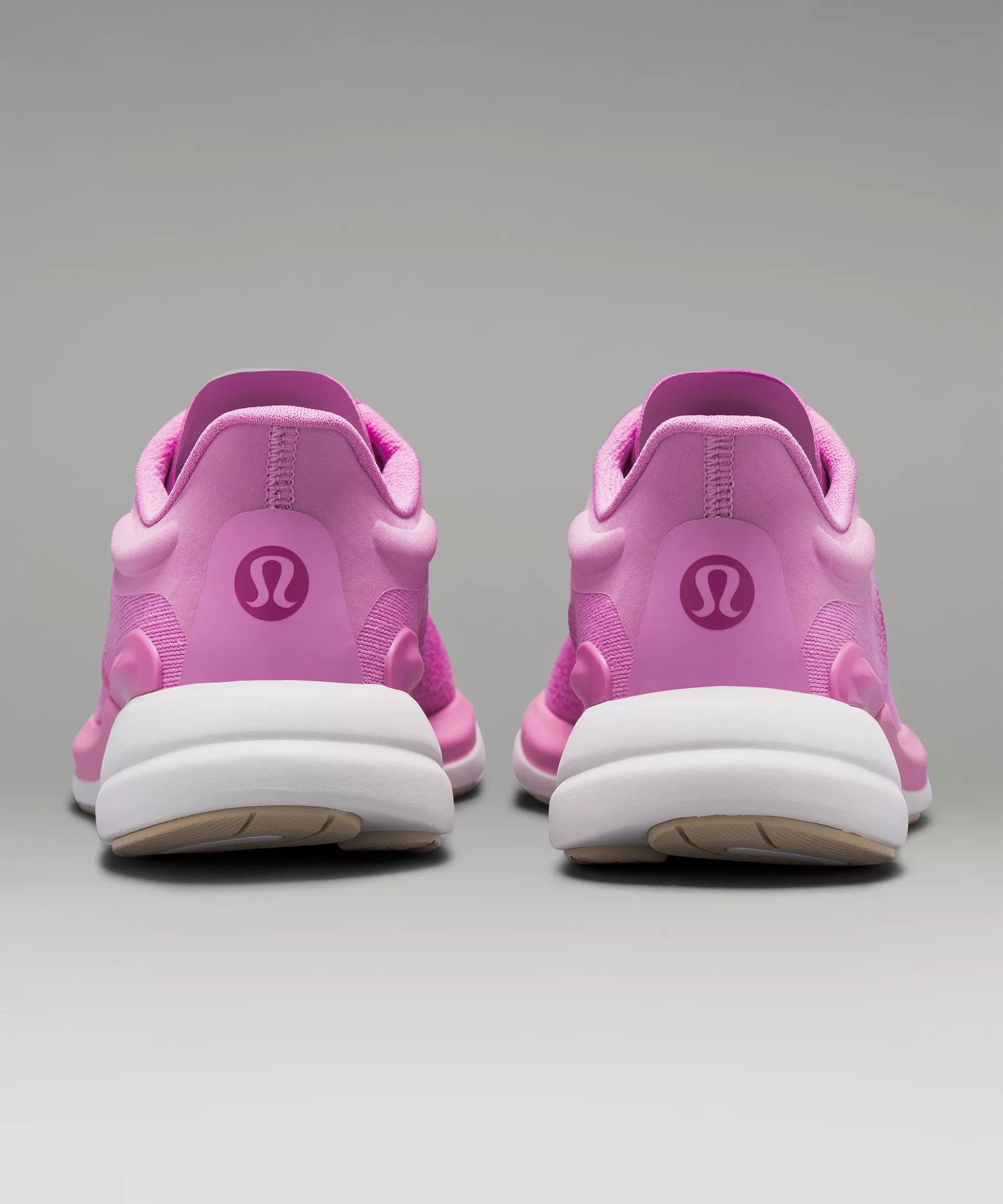 chargefeel 2 Low Women's Workout Shoe - 6