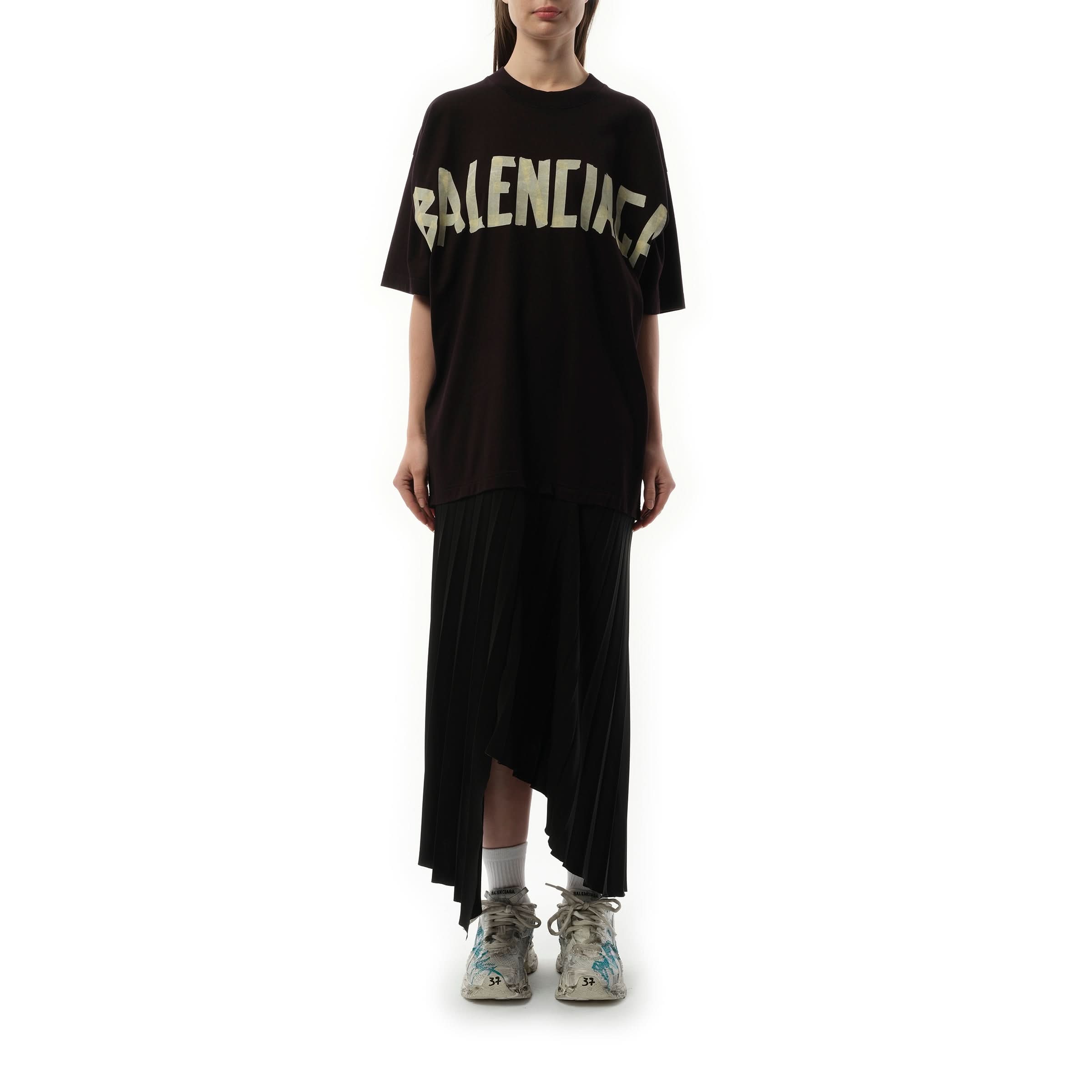 T-Shirt Pleated Dress in Black - 4