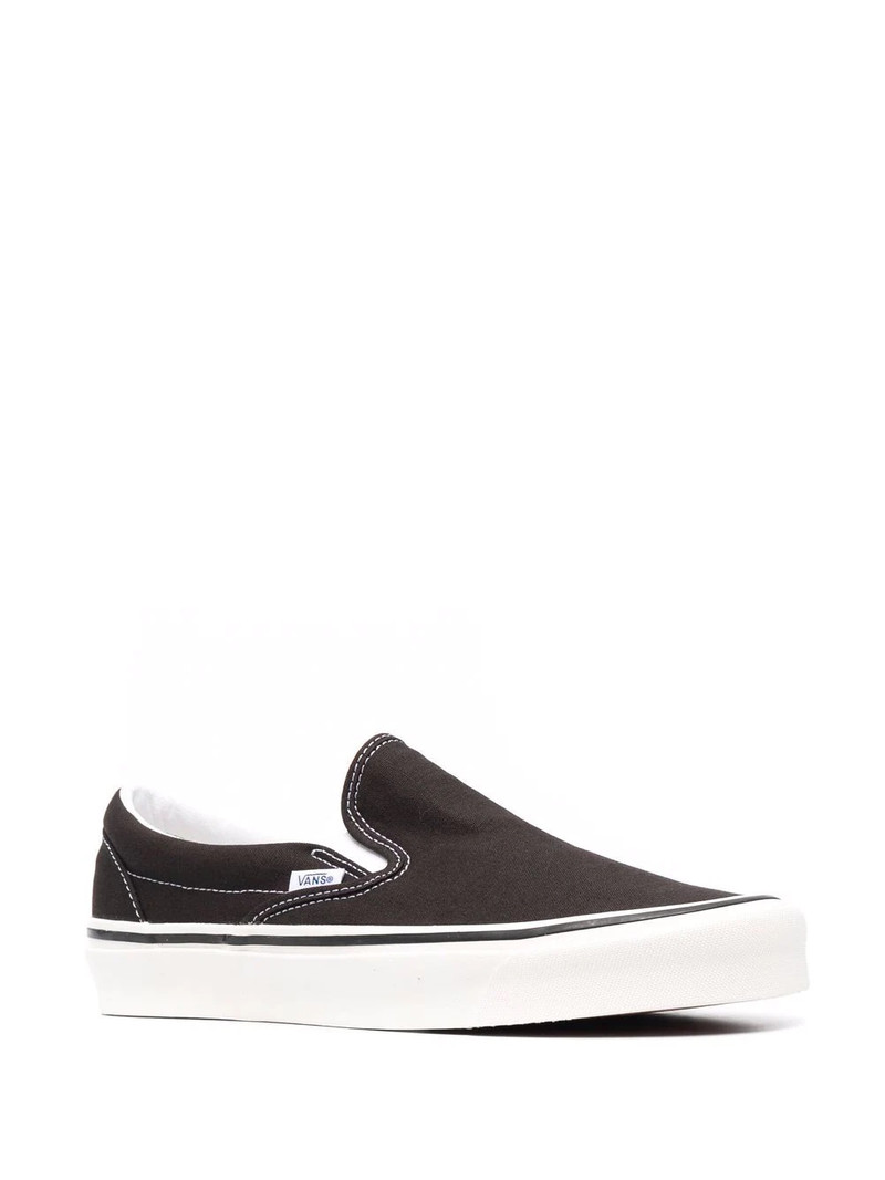 Vans UA slip-on canvas sneakers outlook
