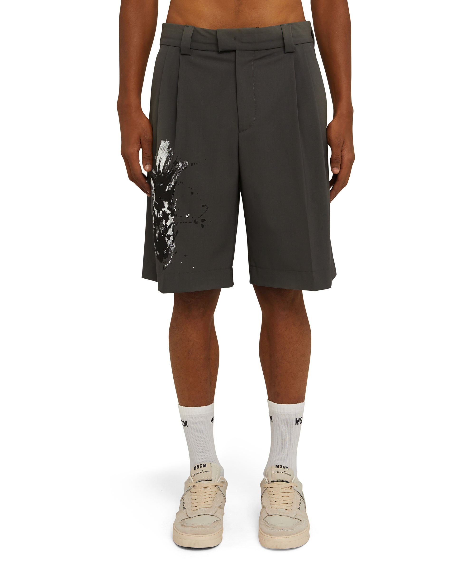 Lightweight wool tailored Bermuda shorts with artisan "pineapple" print - 2