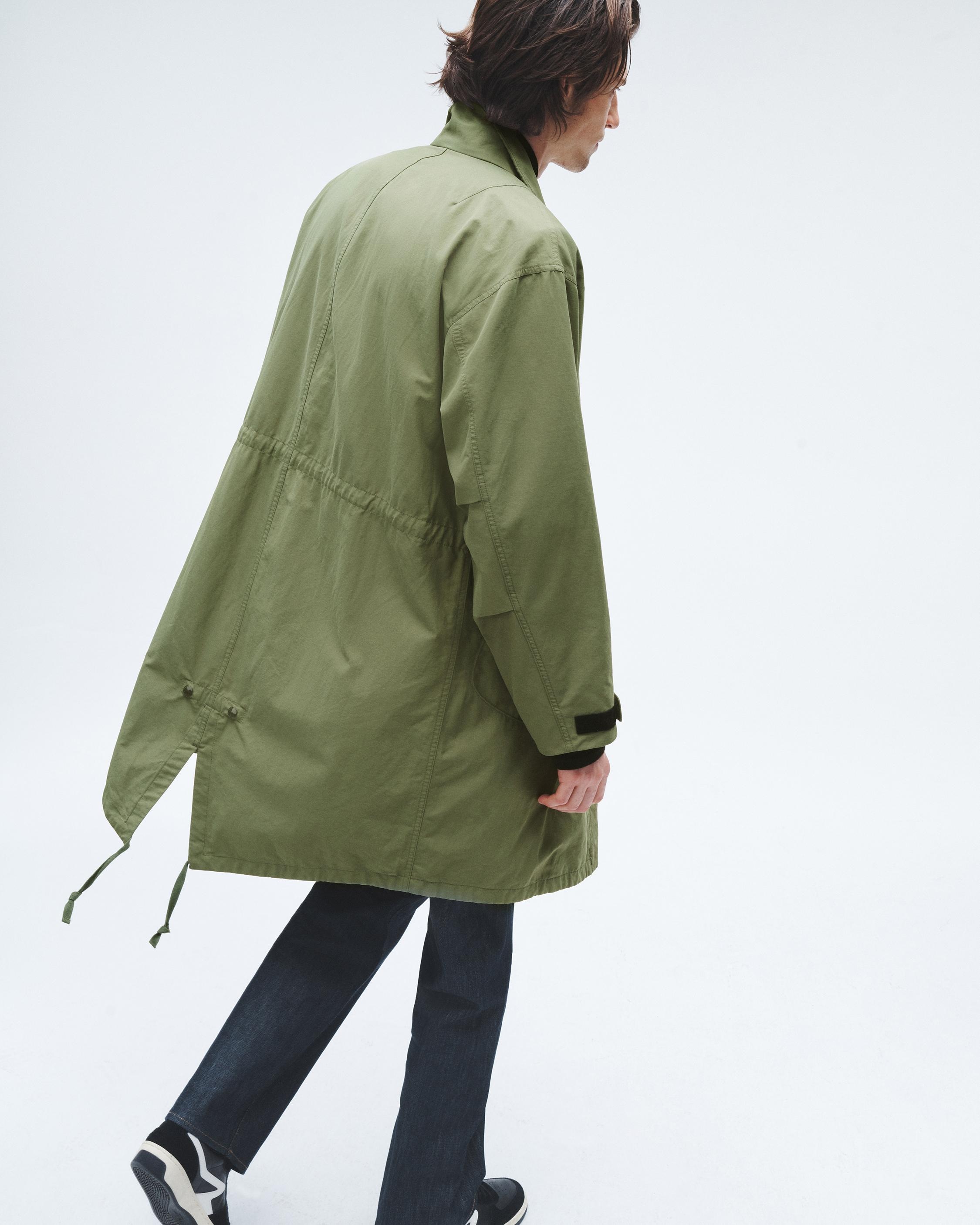 Falcon Cotton Nylon Parka
Relaxed Fit - 4