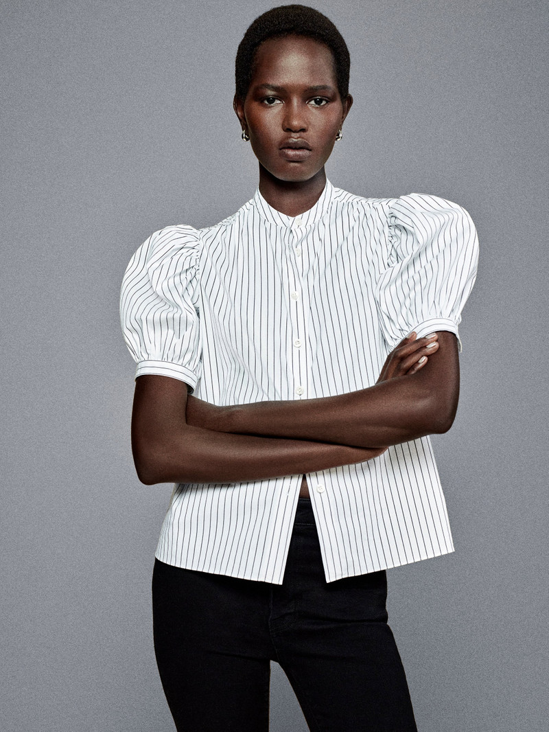 FRAME The Gathered Top in Navy Multi outlook