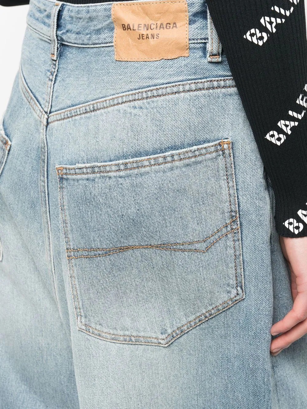 Low-crotch wide-leg jeans - 5