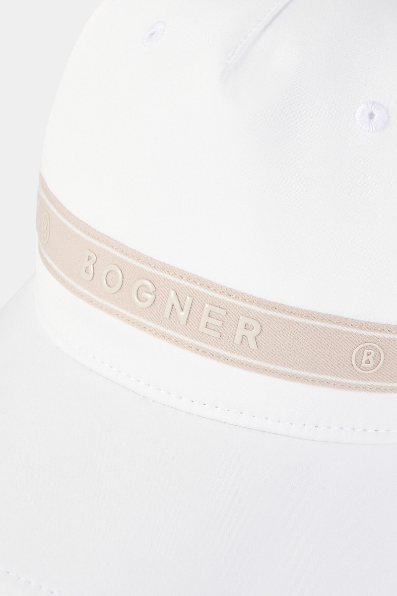 Cap Sammy in Off-white/beige 4