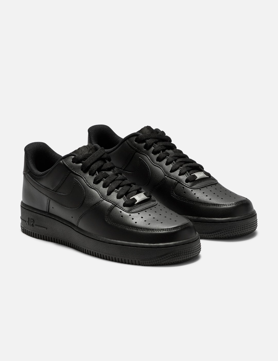 NIKE AIR FORCE 1 '07 - 4