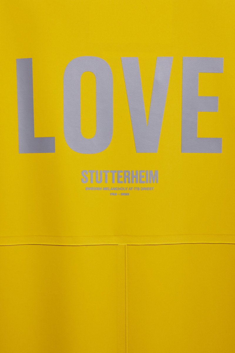 Mosebacke Long Matte Print Raincoat Gold 9