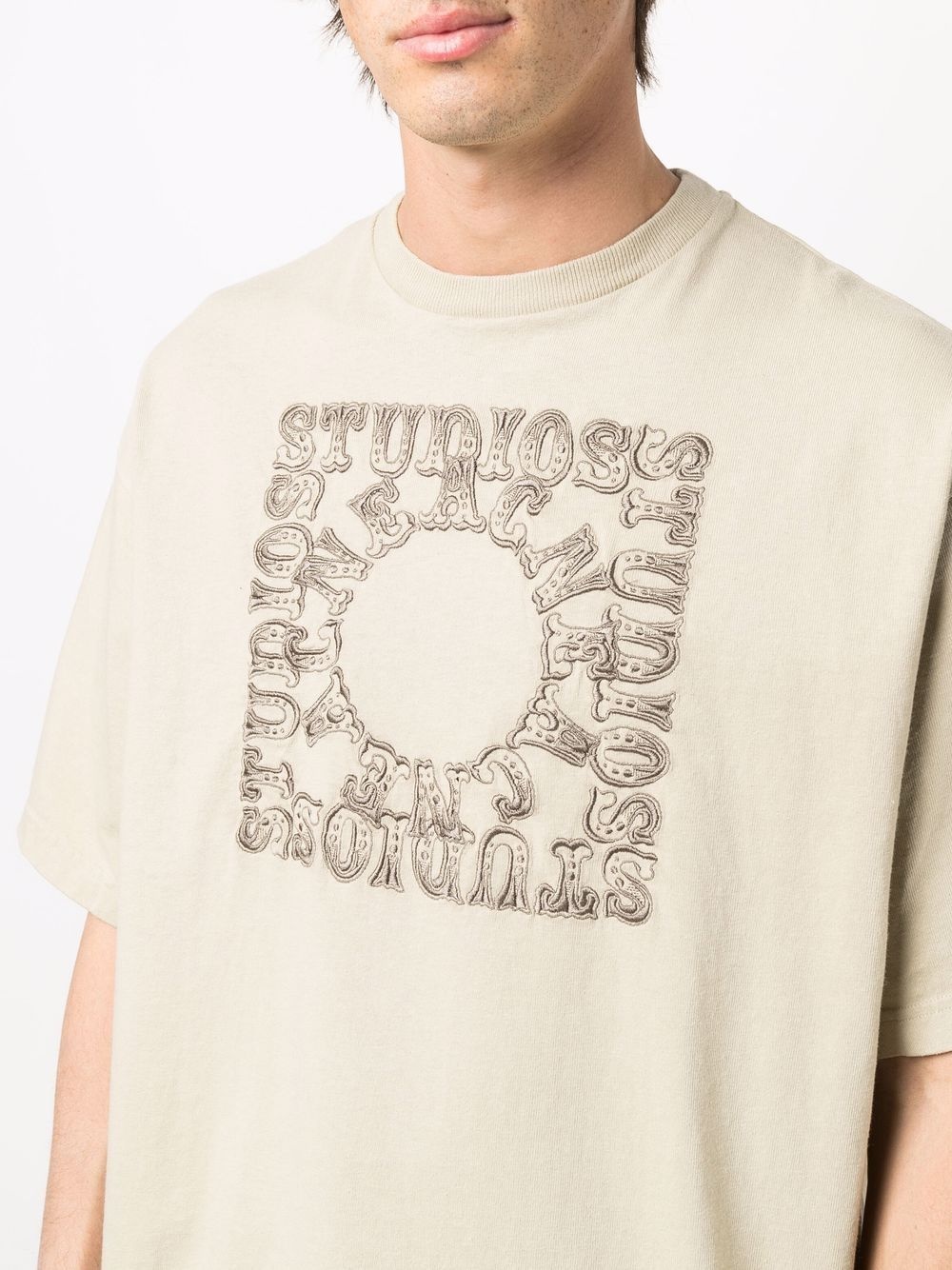 graphic-print crewneck T-shirt - 5