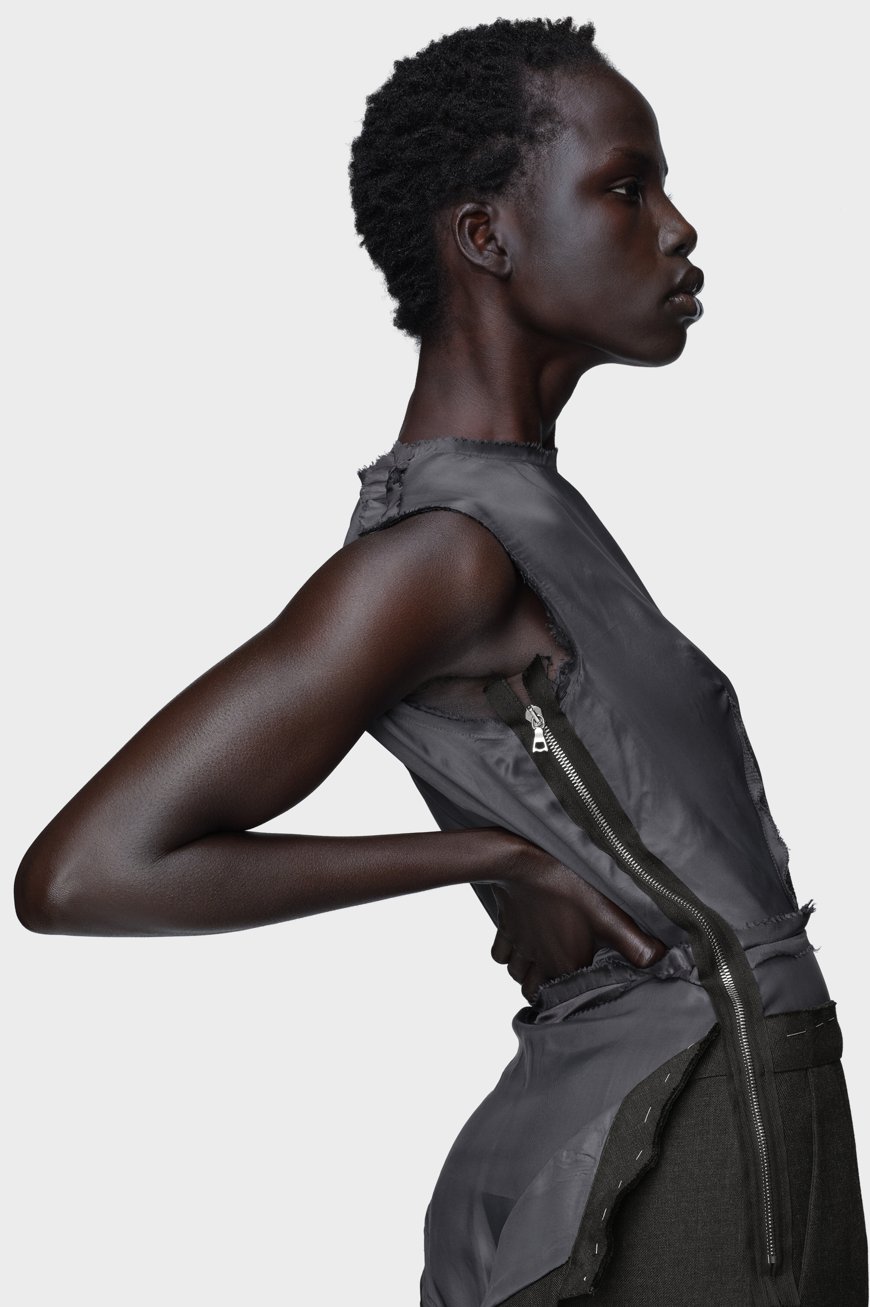 Sleeveless dress - 6