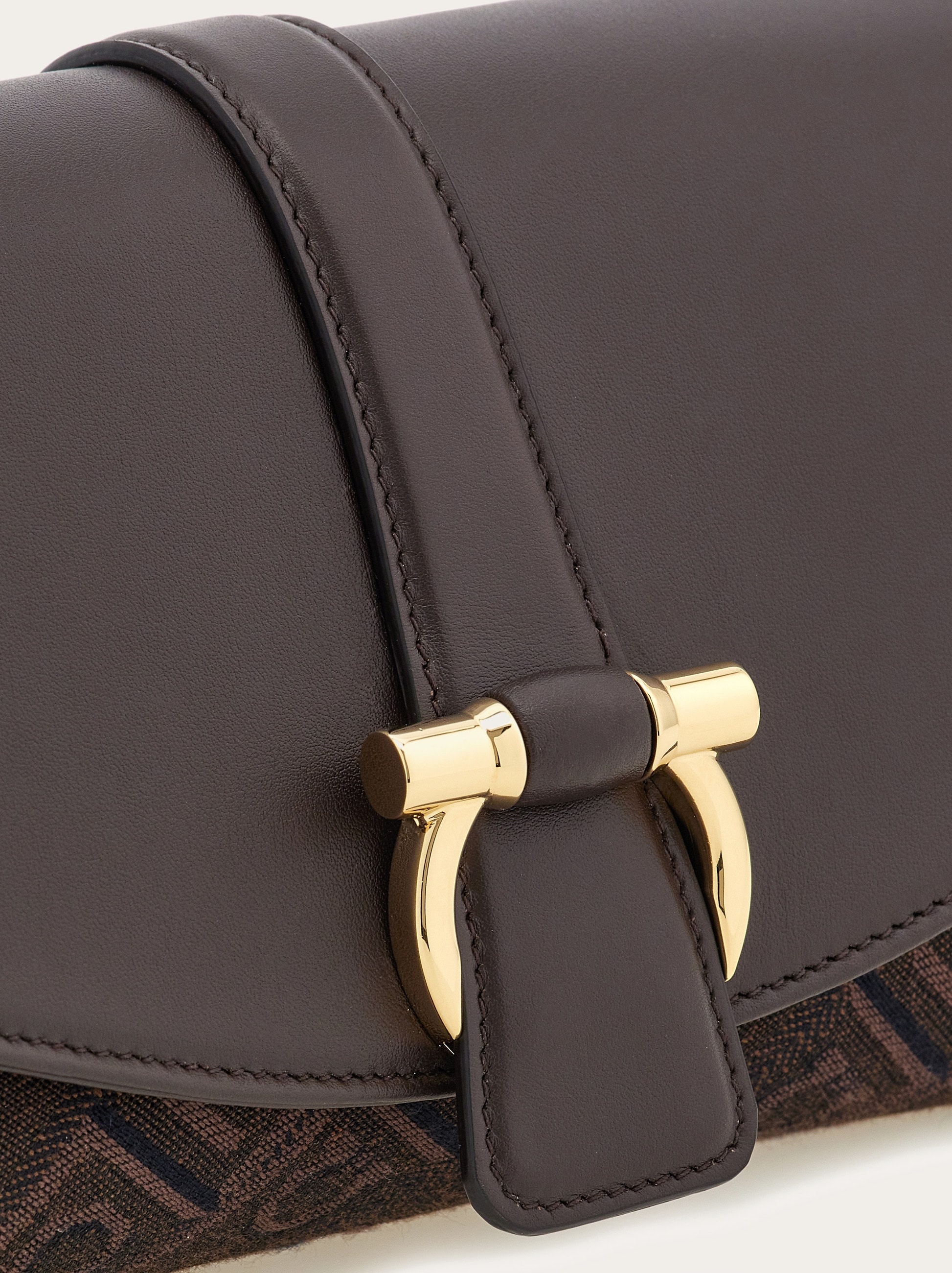 Front flap crossbody bag (S) - 8