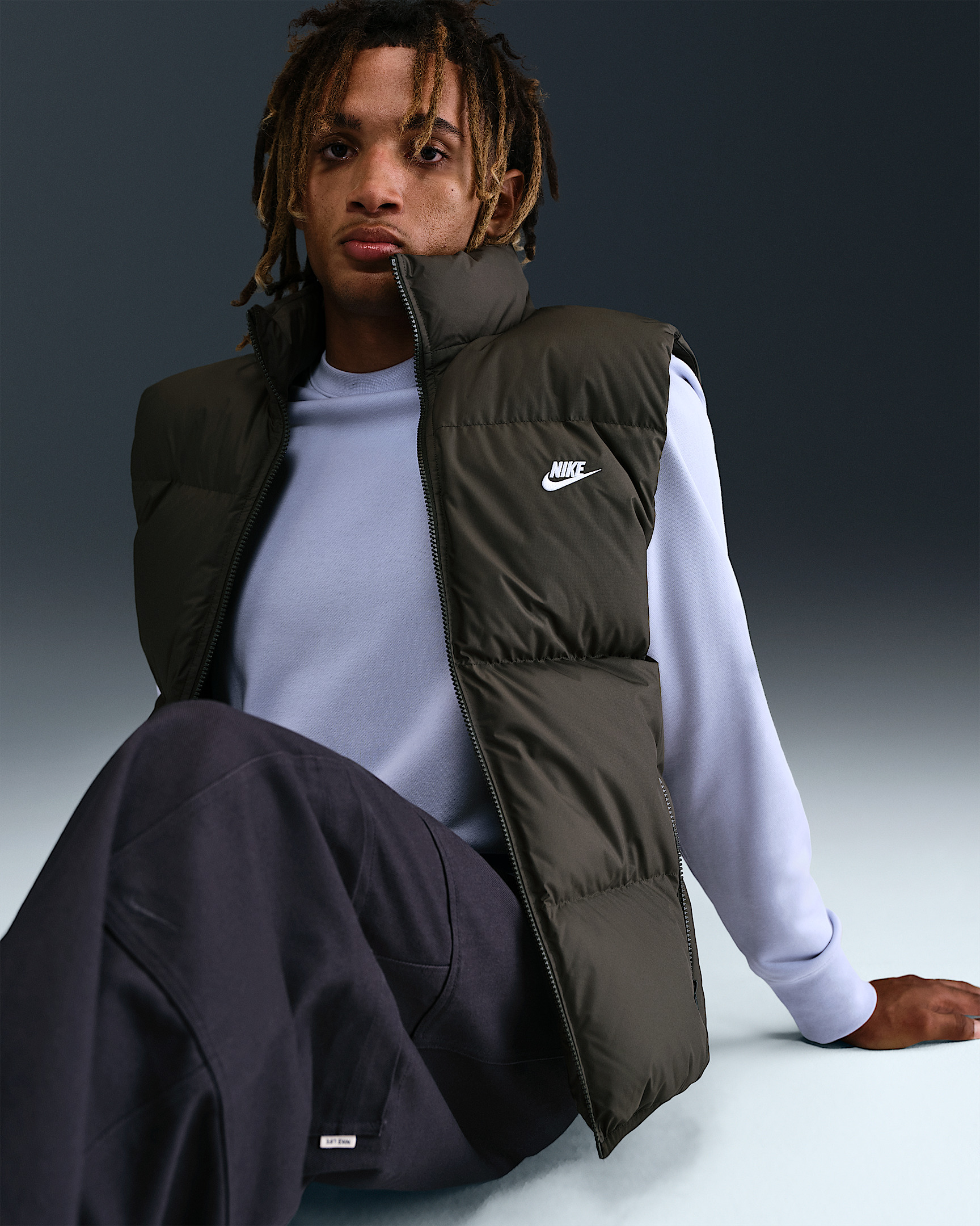 Nike Sportswear Club Men's Therma-FIT Puffer Vest - 3