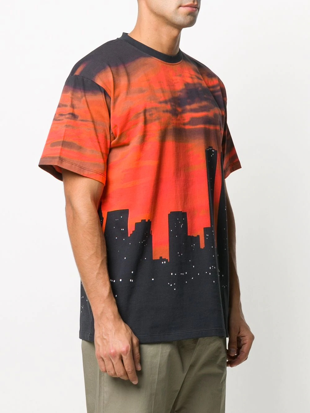 city skyline-print crew neck T-Shirt  - 3