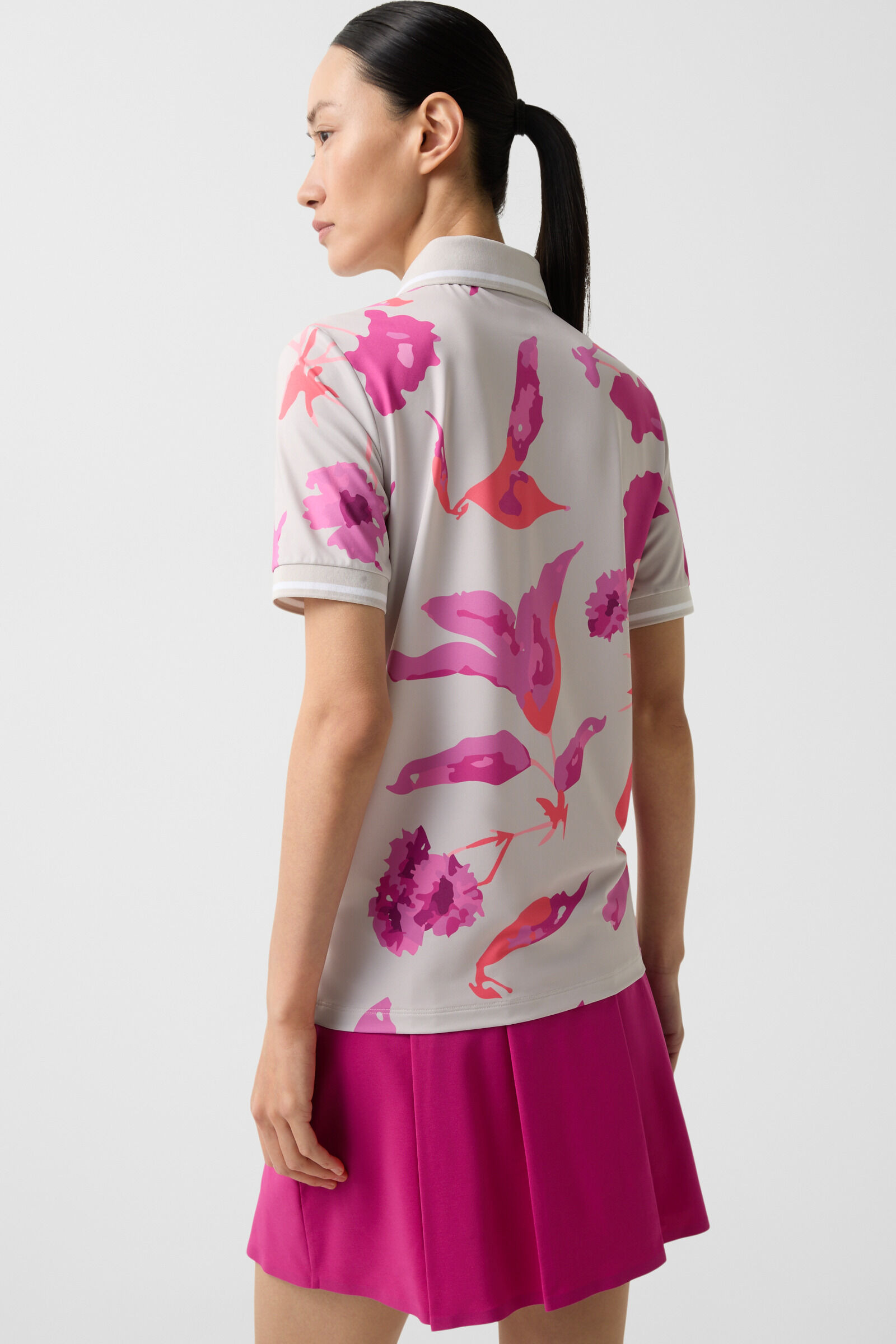 Calista functional short-sleeved top in Sand/Pink - 3