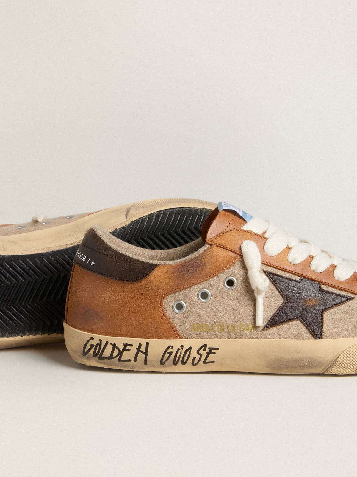 Men's Super-Star LTD in beige wool with brown leather star and camel inserts - 3