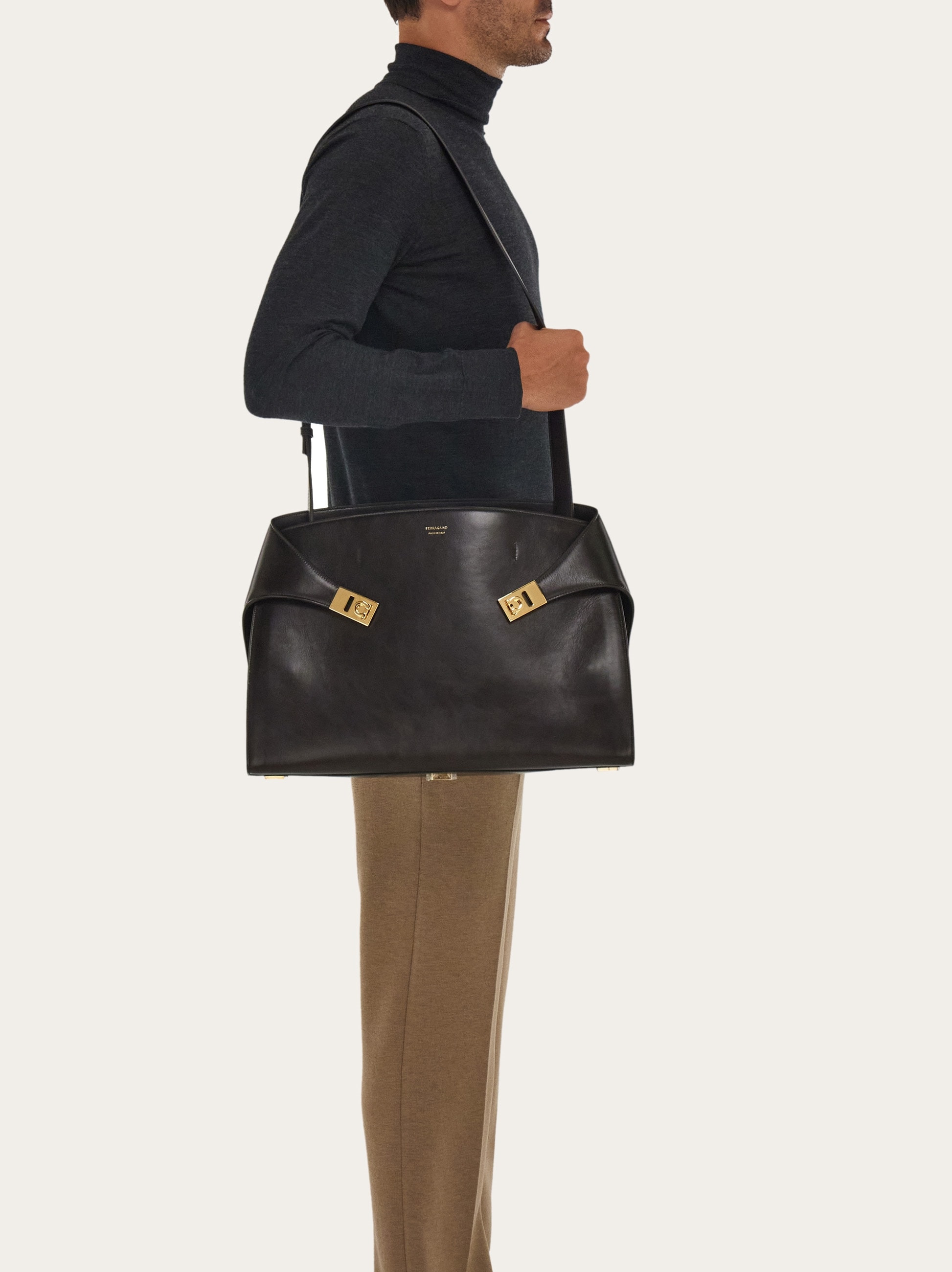 Hug shoulder bag - 3
