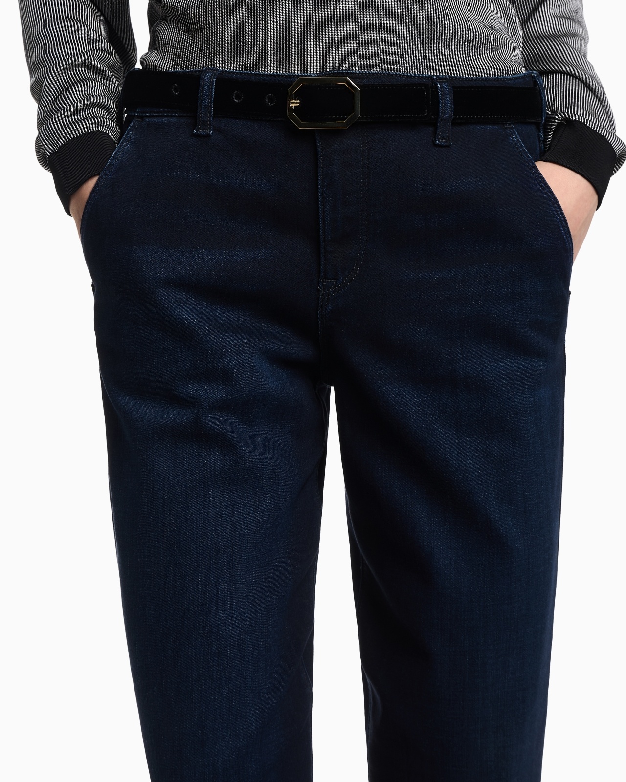 J5A MID-RISE STRETCH DENIM CARROT-FIT JEANS - 5