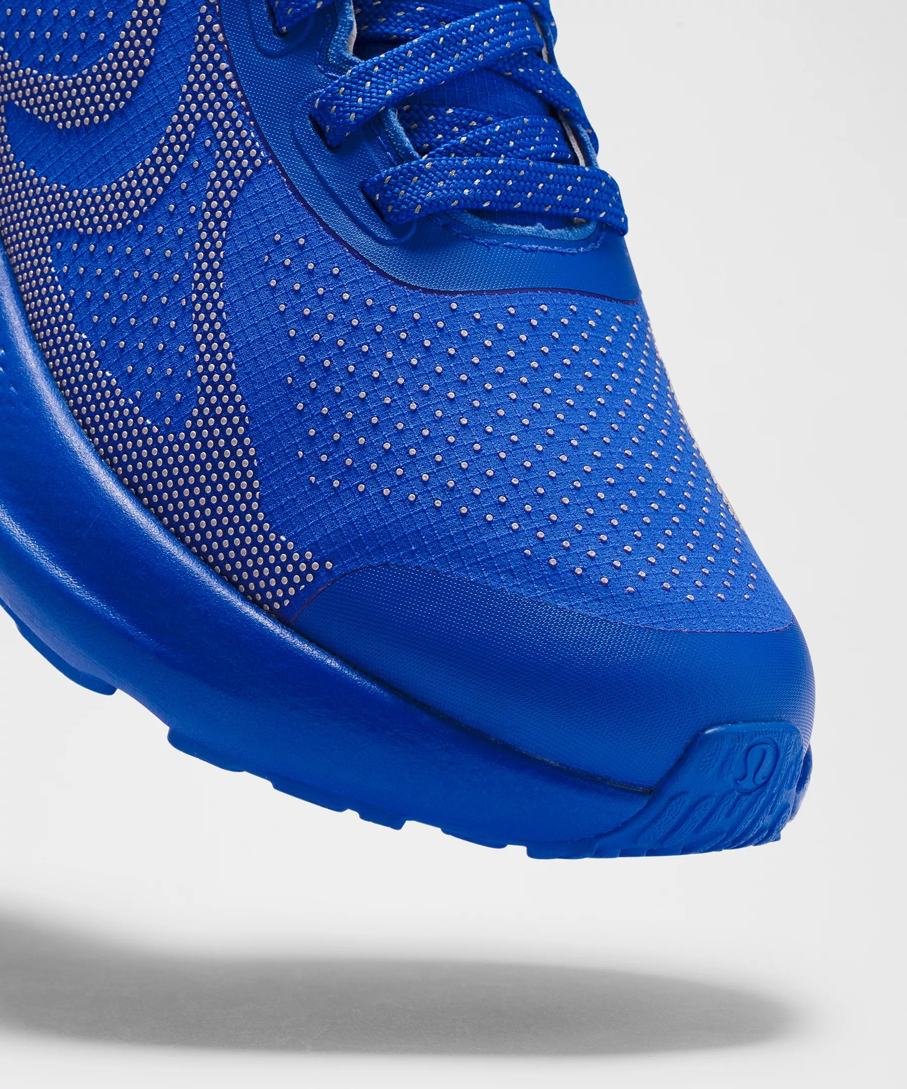Women's Beyondfeel Waterproof Running Shoe - 8
